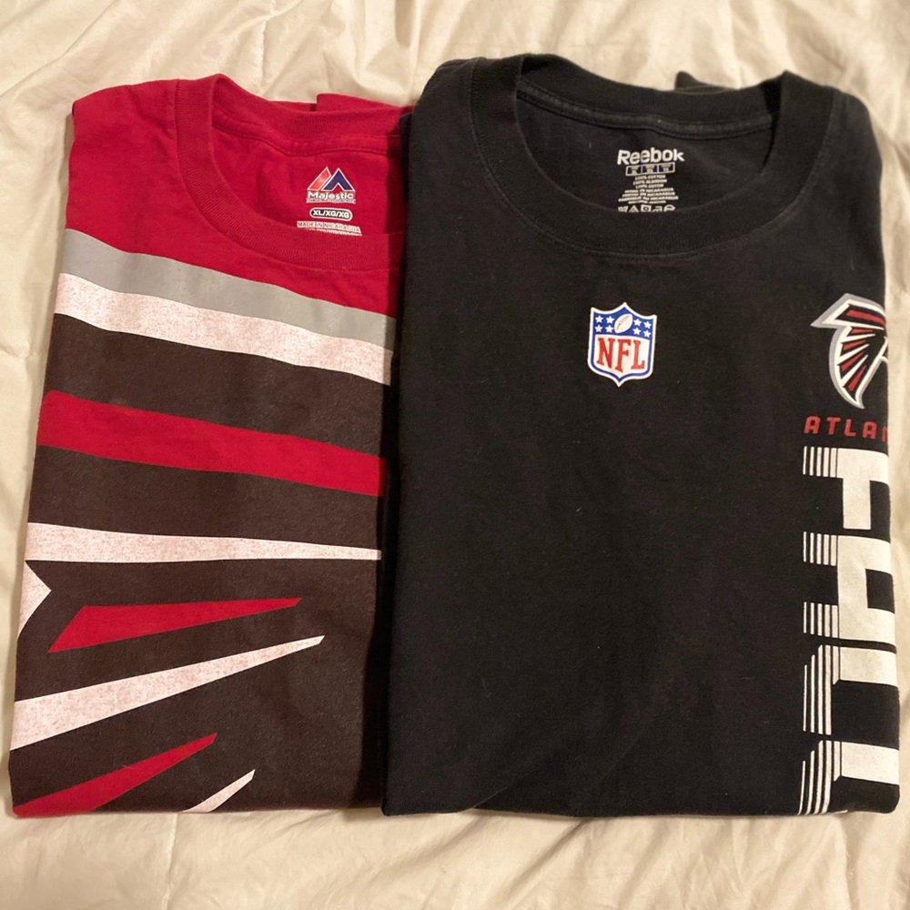EUC 🏈 2 Atlanta Falcons Tees 🏈Size XL 🏈Excellent Condition🏈Reebok & Majestic